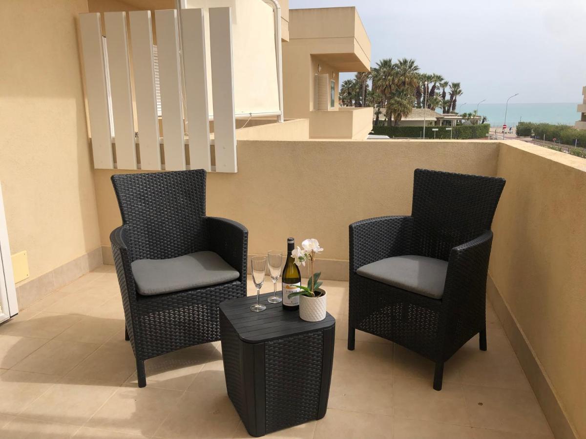Residence Romeo Marina di Ragusa Εξωτερικό φωτογραφία
