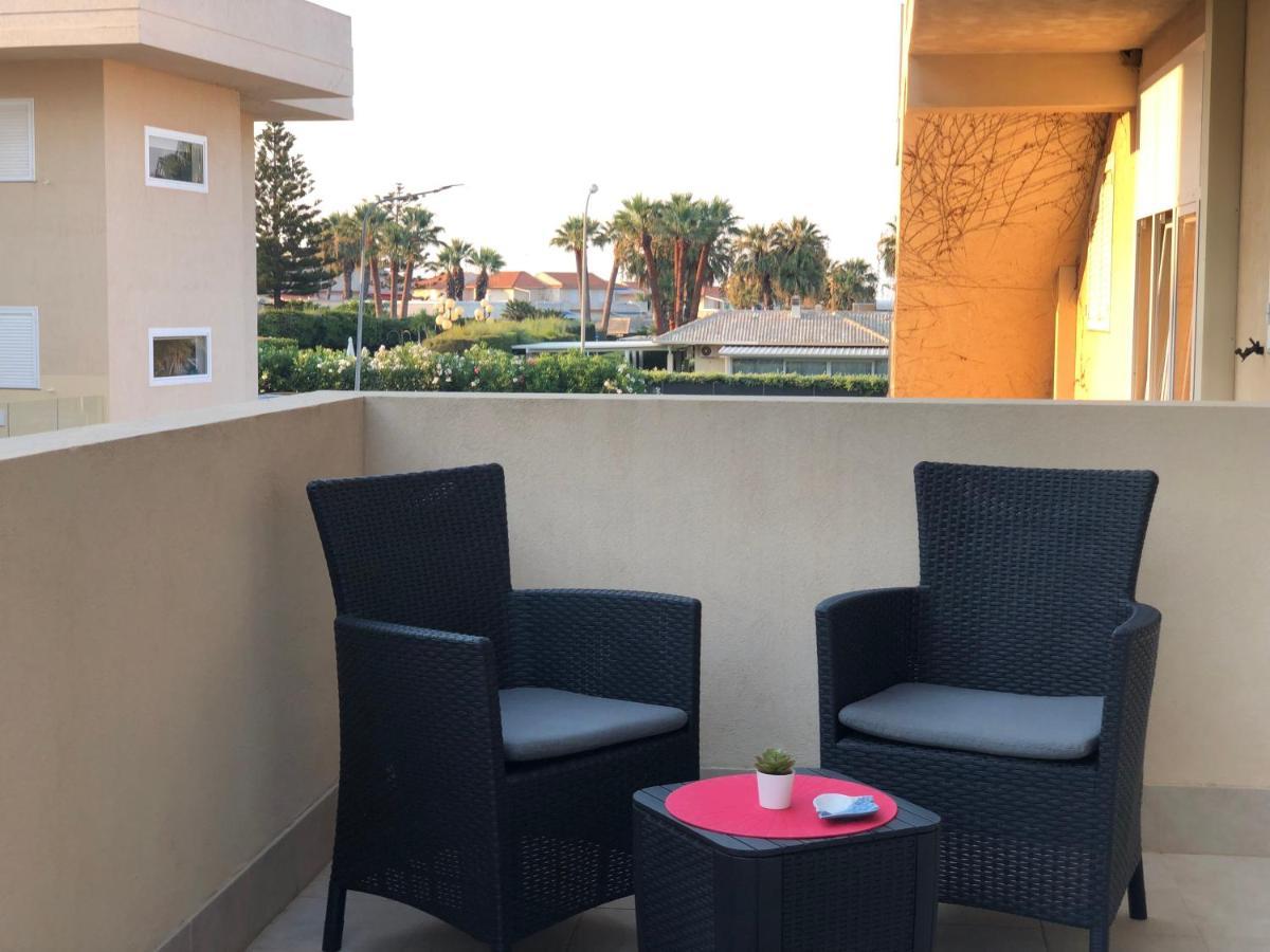 Residence Romeo Marina di Ragusa Εξωτερικό φωτογραφία