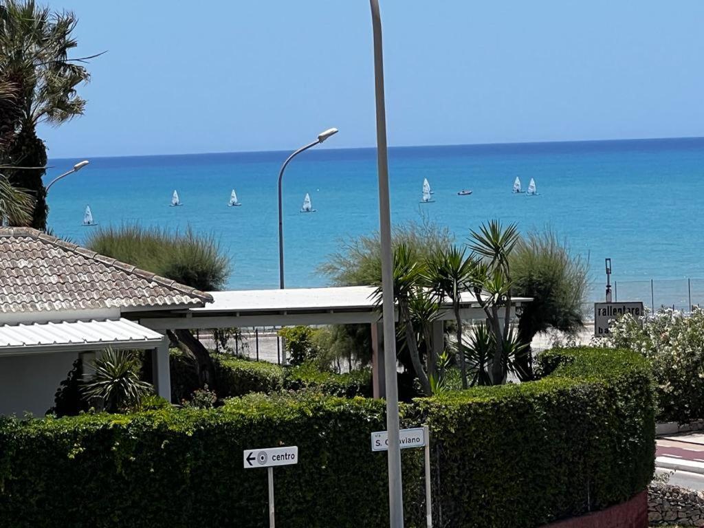 Residence Romeo Marina di Ragusa Εξωτερικό φωτογραφία