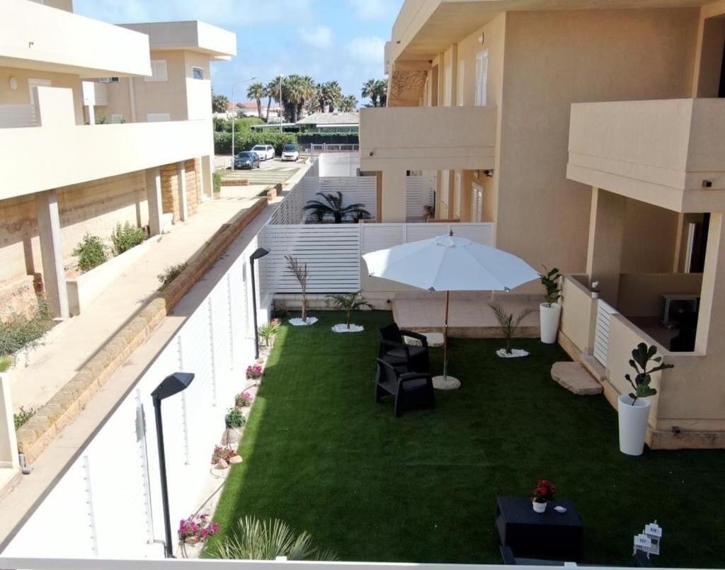 Residence Romeo Marina di Ragusa Εξωτερικό φωτογραφία